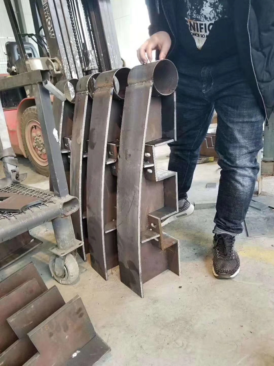 ��ײ����䓰�����